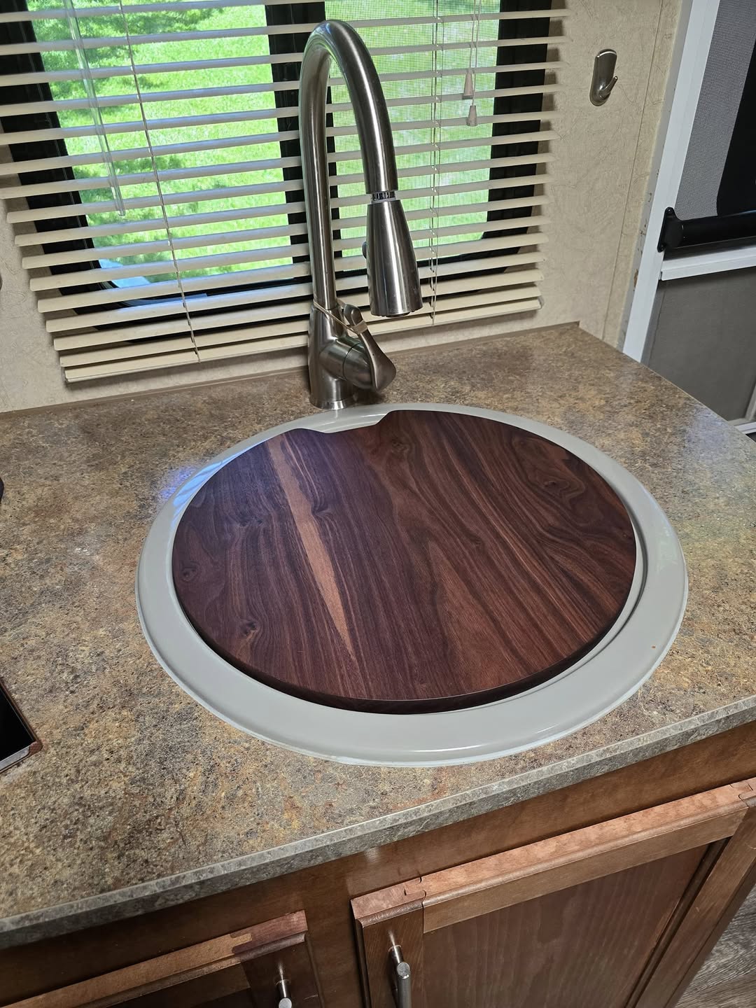 Lance Sink Insert (models 2016 and older)