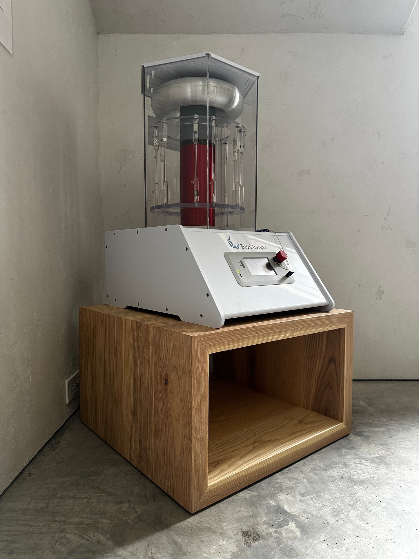 BioCharger Harmony Table