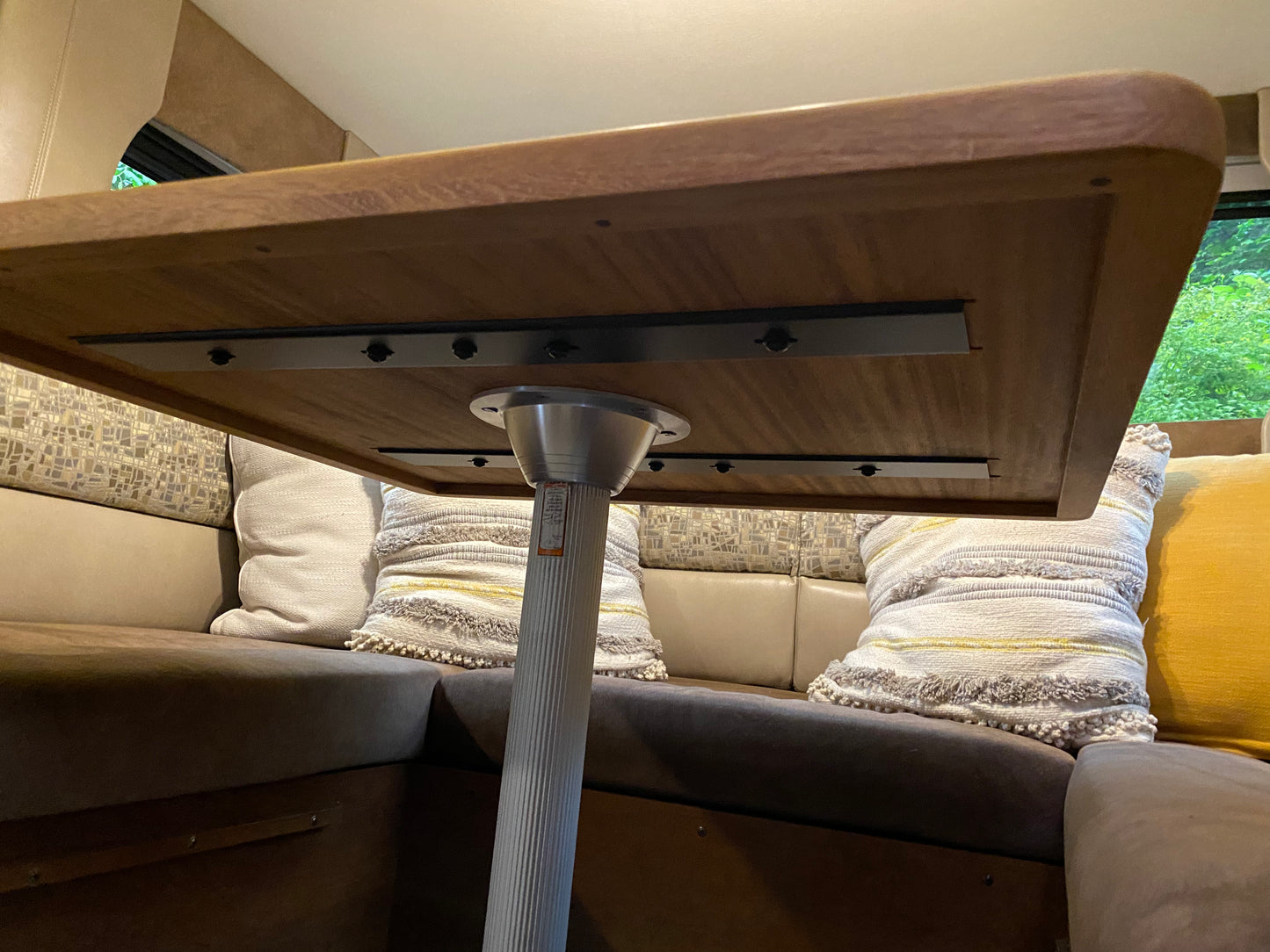 Lance Trailer Premium Table Top