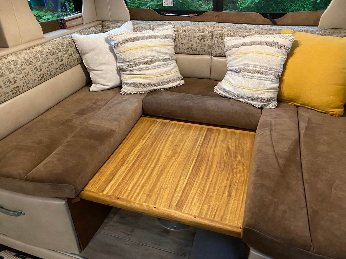 Lance Trailer Premium Table Top